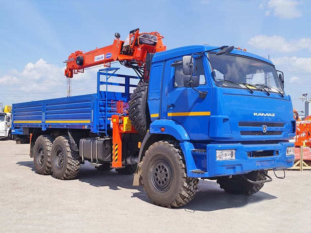 manipulytor vezdehod_kamaz_21m
